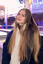 Anastasia , 19 years old – light brown hair,  brown eyes from Kyiv, Ukraine - Photo 1848060