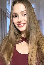 Anastasia , 20 years old – light brown hair,  brown eyes from Kyiv, Ukraine - Photo 1848057