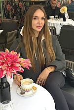 Iryna , 28 years old – light brown hair,  brown eyes from Kryvyi Rih, Ukraine - Photo 1853677