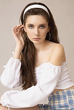 Yelyzaveta , 20 years old – brunette hair,  blue eyes from Kyiv, Ukraine - Photo 1851763