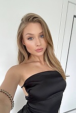 Olena , 23 years old – blonde hair,  blue eyes from Kyiv, Ukraine - Photo 1949767