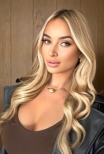 Daria , 36 years old – blonde hair,  blue eyes from Detroit, United States - Photo 1865356