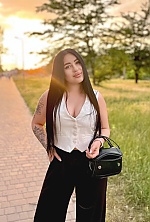 Valentyna , 20 years old – black hair,  green eyes from Kyiv, Ukraine - Photo 1864018