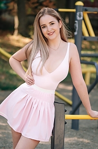 Gorgeous Yulia, 20 years old from Ukraine | ID: 2347769