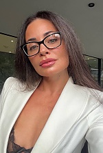 Marina , 47 years old – brunette hair,  grey eyes from Vienna, Austria - Photo 2123361