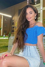 Marina , 46 years old – brunette hair,  grey eyes from Vienna, Austria - Photo 1947272