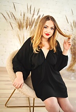 Sofia , 31 years old – white grey hair,  grey eyes from Kyiv, Ukraine - Photo 1881652
