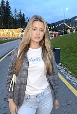 Alina , 26 years old – light brown hair,  green eyes from Vinnytsia, Ukraine - Photo 1895835