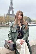 Viktoriia , 24 years old – light brown hair,  brown eyes from Ternopil, Ukraine - Photo 1900038