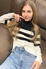 Victoria , 27 years old – light brown hair,  blue eyes from Dnipro, Ukraine - Photo 1902404