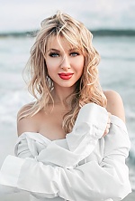 Valentyna , 41 years old – blonde hair,  grey eyes from Berlin, Germany - Photo 1902777