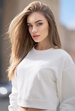 Svitlana , 28 years old – light brown hair,  blue eyes from Dnipro, Ukraine - Photo 1908582