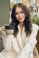 Alina , 30 years old – black hair,  blue eyes from Vancouver, Canada - Photo 1911487