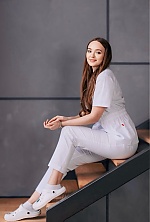 Viktoriia , 26 years old – light brown hair,  hazel eyes from Kyiv, Ukraine - Photo 2009159