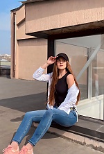 Viktoriia , 26 years old – light brown hair,  hazel eyes from Kyiv, Ukraine - Photo 2009101