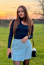 Viktoriia , 26 years old – light brown hair,  hazel eyes from Kyiv, Ukraine - Photo 2009104