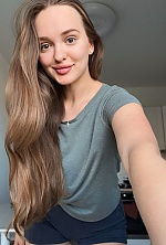 Viktoriia , 26 years old – light brown hair,  hazel eyes from Kyiv, Ukraine - Photo 2009119