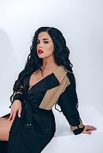 Dariia , 29 years old – black hair,  grey eyes from Kherson, Ukraine - Photo 1913318