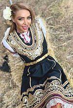 Maya , 42 years old – light brown hair,  hazel eyes from Sofia, Bulgaria - Photo 1914220