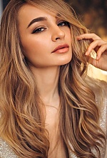 Inna , 37 years old – blonde hair,  green eyes from London, England - Photo 1982835