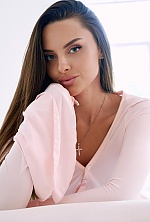 Karyna , 28 years old – light brown hair,  green eyes from Kyiv, Ukraine - Photo 2074675