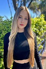 Kateryna , 20 years old – light brown hair,  brown eyes from Kyiv, Ukraine - Photo 1916981