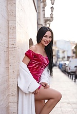 Iryna , 32 years old – black hair,  brown eyes from Odesa, Ukraine - Photo 1918749