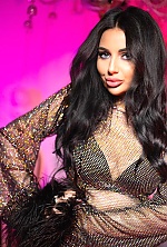 Yuliia , 39 years old – black hair,  blue eyes from Montreal, Canada - Photo 1924039