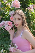 Darina , 21 years old – light brown hair,  green eyes from Zaporizhzhya, Ukraine - Photo 1940365