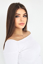 Mariana , 23 years old – light brown hair,  green eyes from Kryvyi Rih, Ukraine - Photo 1927956