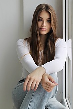 Mariana , 23 years old – light brown hair,  green eyes from Kryvyi Rih, Ukraine - Photo 1927958