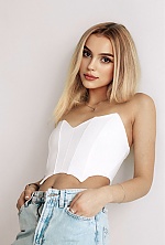 Kateryna , 23 years old – blonde hair,  brown eyes from Marseillette, France - Photo 1928869