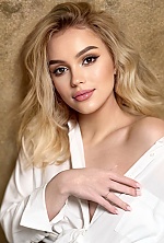 Kateryna , 23 years old – blonde hair,  brown eyes from Marseillette, France - Photo 1928857