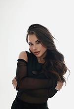 Khrystyna , 32 years old – brunette hair,  brown eyes from Paris, France - Photo 1929614