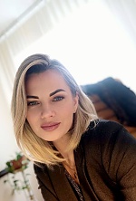 Yana , 48 years old – blonde hair,  grey eyes from Sumy, Ukraine - Photo 1930717