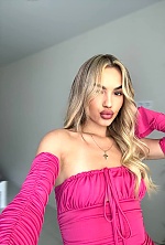 Yullia , 25 years old – light brown hair,  brown eyes from Ottawa, Canada - Photo 1932817