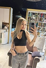 Yullia , 25 years old – light brown hair,  brown eyes from Ottawa, Canada - Photo 1932818