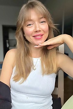 Vira , 42 years old – light brown hair,  grey eyes from Los Angeles, United States - Photo 1935271