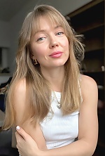 Vira , 42 years old – light brown hair,  grey eyes from Los Angeles, United States - Photo 1935895