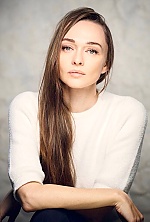 Elina , 41 years old – light brown hair,  brown eyes from Kyiv, Ukraine - Photo 1936859