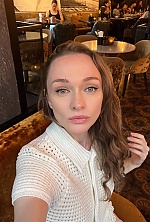 Elina , 41 years old – light brown hair,  brown eyes from Kyiv, Ukraine - Photo 2025214