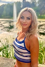 Julia , 41 years old – light brown hair,  hazel eyes from Los Angeles, United States - Photo 1937701