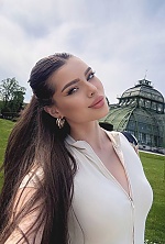 Anastasiia , 22 years old – brunette hair,  grey eyes from Linz, Austria - Photo 1944084
