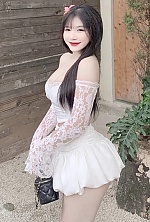 Nguyen , 20 years old – auburn hair,  brown eyes from Hanoi, Vietnam - Photo 1948733