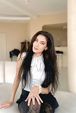 Alina , 22 years old – black hair,  brown eyes from Kyiv, Ukraine - Photo 1953697