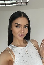 Valentyna , 21 years old – brunette hair,  blue eyes from Odesa, Ukraine - Photo 1959344