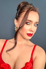 Adelina , 22 years old – brunette hair,  grey eyes from Chisinau, Moldova - Photo 1962867