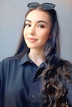 Kseniia , 19 years old – black hair,  black eyes from Kyiv, Ukraine - Photo 1966727