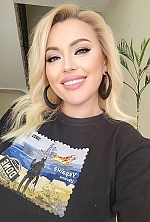 Lina , 46 years old – blonde hair,  brown eyes from Milan, Italy - Photo 1969408