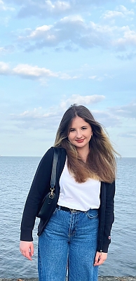 Gorgeous Viktoriia, 18 years old from Ukraine | ID: 2393391